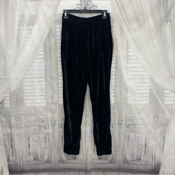Farmers Market One World Size Small S Black Velvet Joggers Pants Elastic Waist - Picture 1 of 9